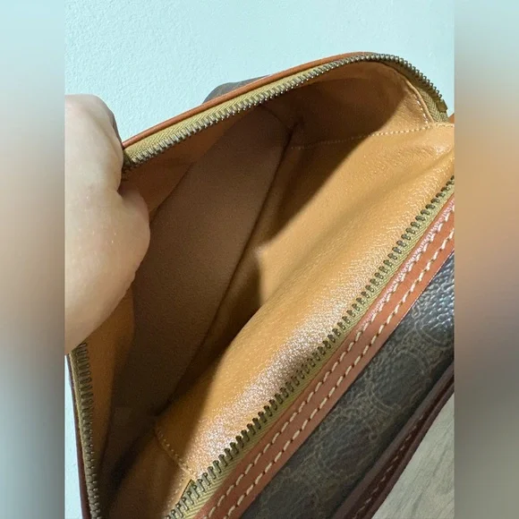 Celine Brown Patterned vanity Bag,calf skin 10"x6" - Picture 4 of 13